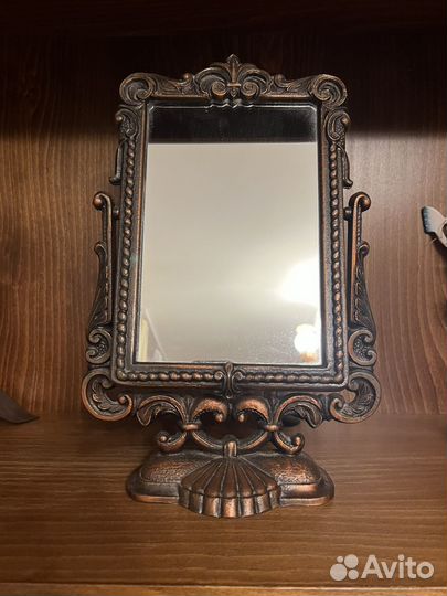 Зеркало настольное
