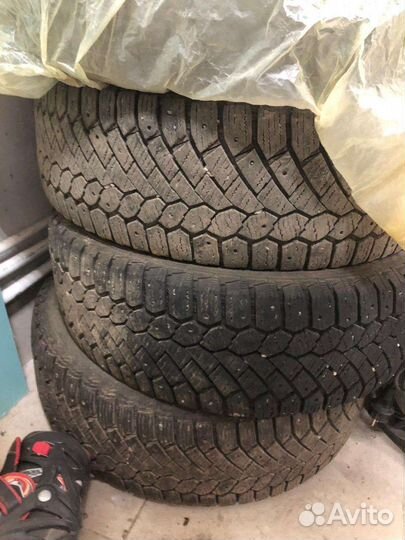 Gislaved Nord Frost V 225/60 R17