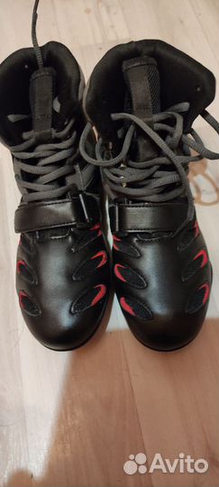 Боксерские перчатки, боксерки