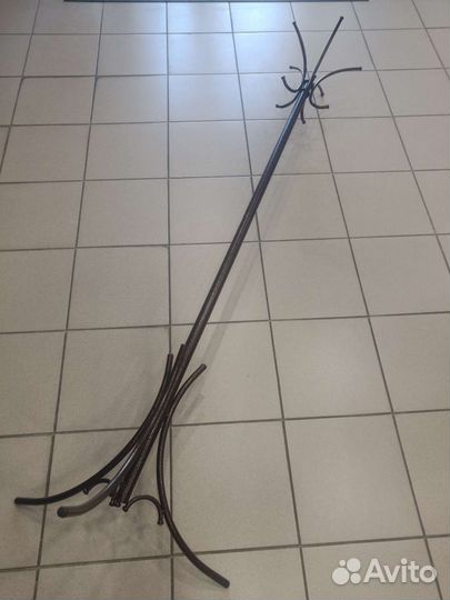 Вешалка для одежды напольная