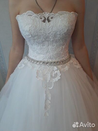 Платье свадебное
