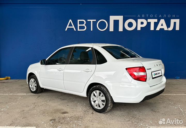 LADA Granta 1.6 МТ, 2023, 2 700 км