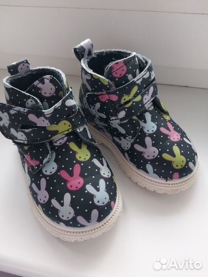 Ботинки демисезонные для девочки размер 18