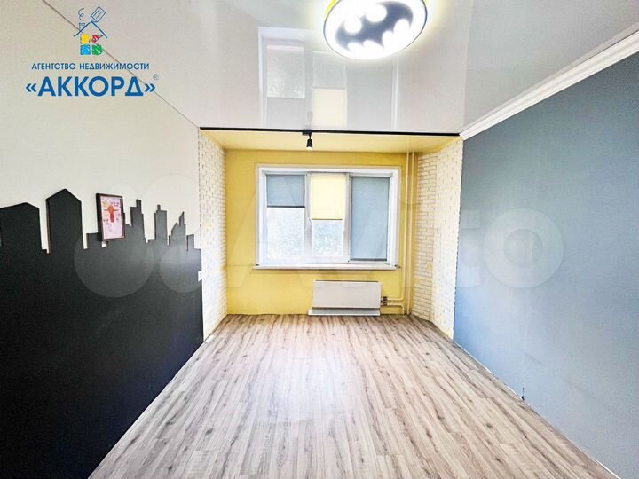 3-к. квартира, 70,5 м², 1/10 эт.