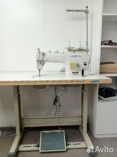 Оверлок 4х нитка, швейная машинка
