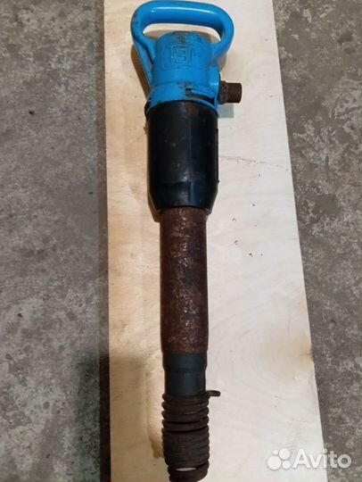 Отбойный молоток пневмо