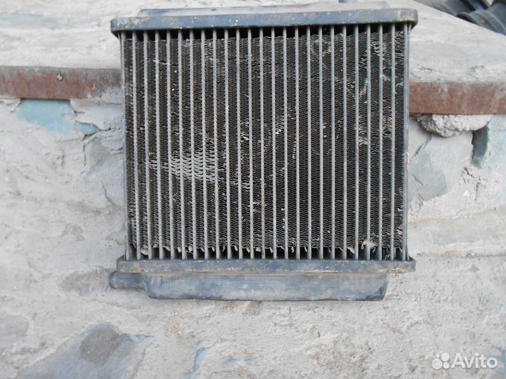 Продам радиатор маленький