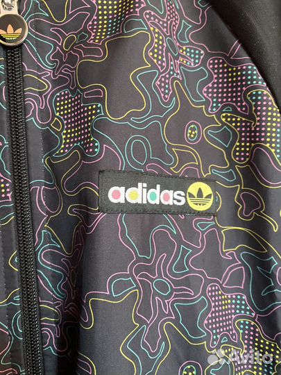 Ветровка Adidas размер S