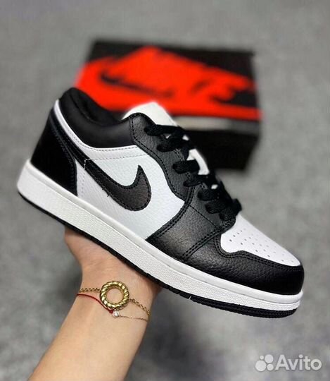 Nike Air Jordan 1 Low Black-White (36р)