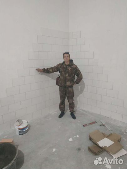 Плиточник укладка плитки