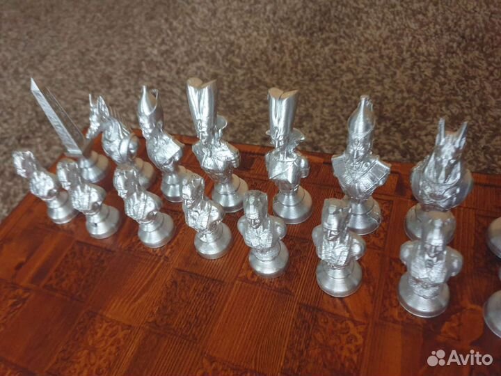 Эксклюзивный набор для игры в шахматы. Новые