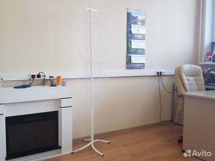 Стойка для буклетов рекламы