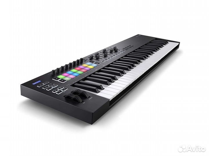 Novation Launchkey 61 MK3 миди-клавиатура
