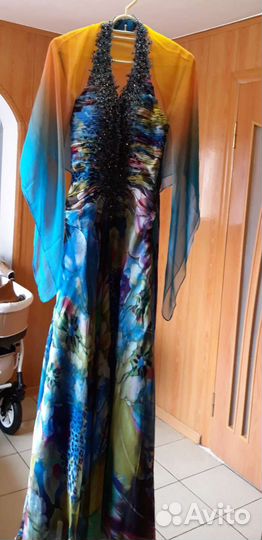 Вечернее платье