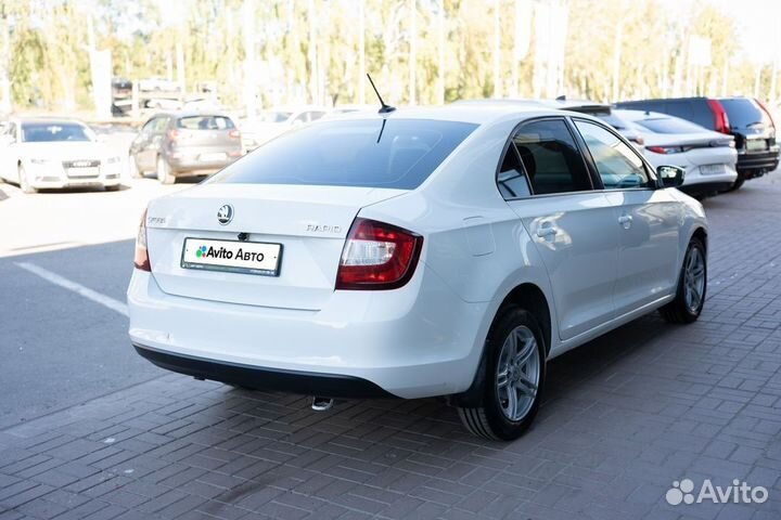 Skoda Rapid 1.6 МТ, 2018, 111 000 км