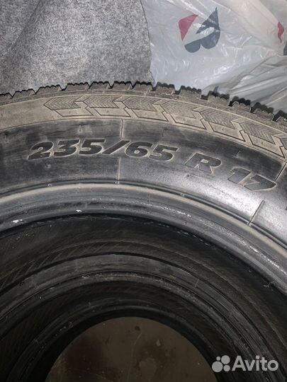 Nord Wolf Cargo 235/65 R17