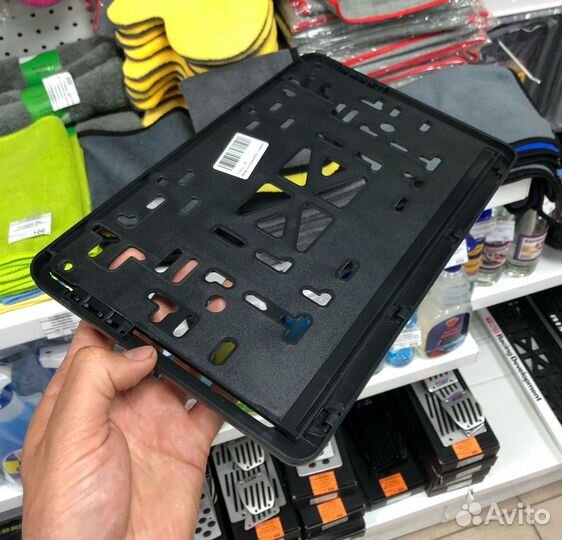 Квадратная рамка гос. номера с защелками