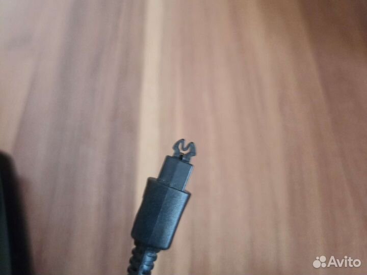 Зарядное устройство для телефона Sony Ericsson