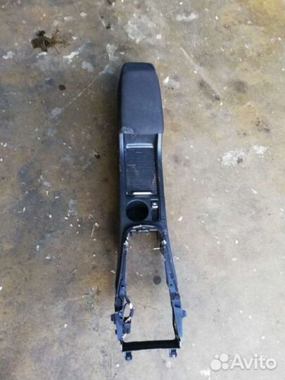 Подлокотник Opel Astra J 2009-2012