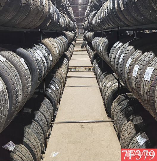 Hankook Winter I'Pike 215/65 R16 98V