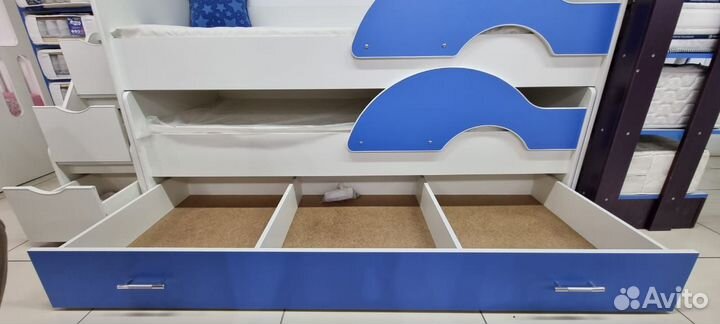 Детская кровать/двухэтажная