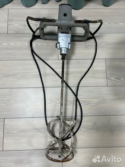 Много б/у электроинструмента