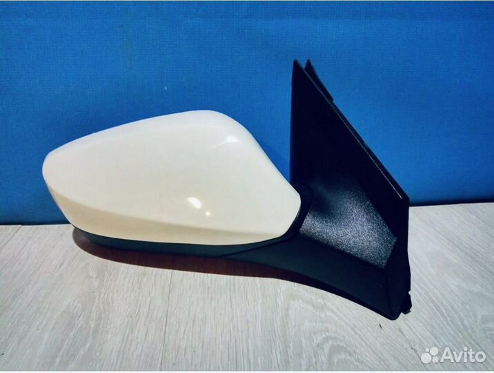 Hyundai Solaris зеркало левое/правое