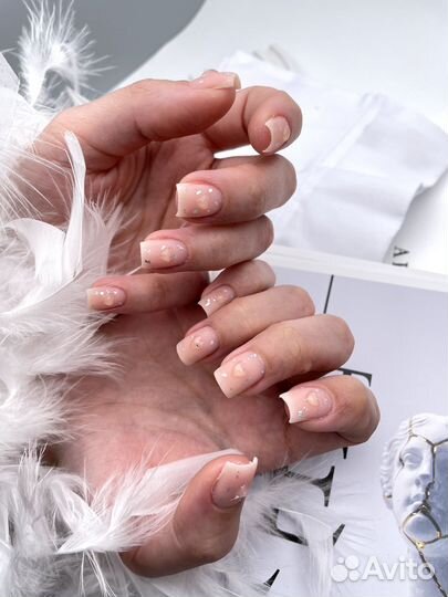 Маникюр и педикюр