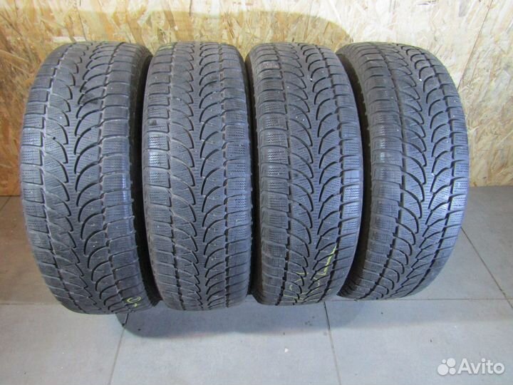 Bridgestone Blizzak LM-80 225/65 R17