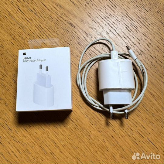 Зарядка для iPhone оригинальная