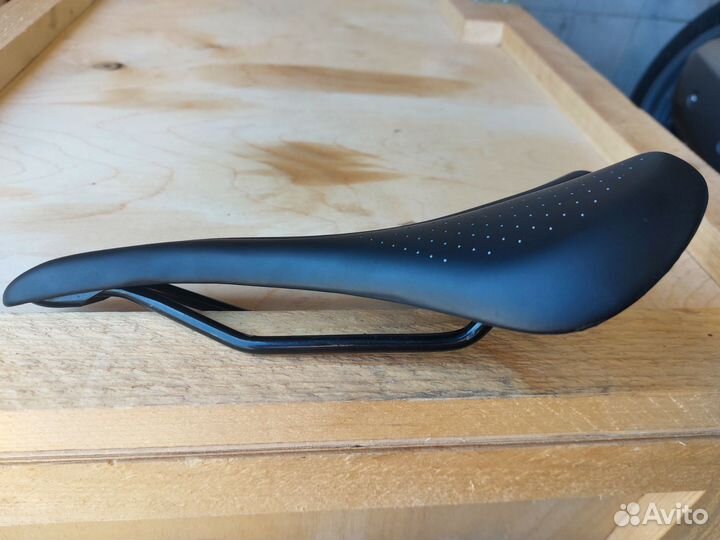 Седло велосипедное Specialized Oura