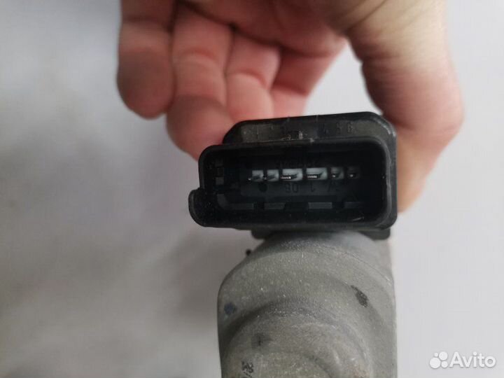 Мотор стеклоподъемника передний левый Kia Ceed