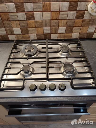 Газовая варочная панель 4 конфорки