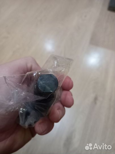 Продам натяжитель цепи