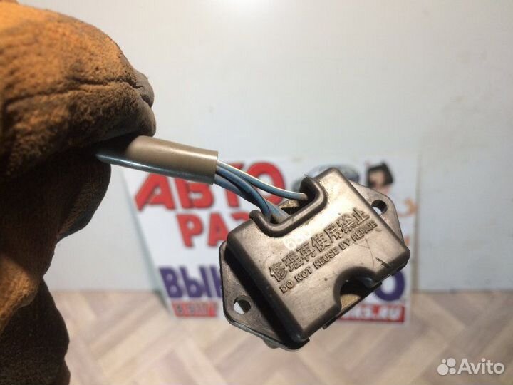 Реостат резистор печки Mazda Titan 89-97гв