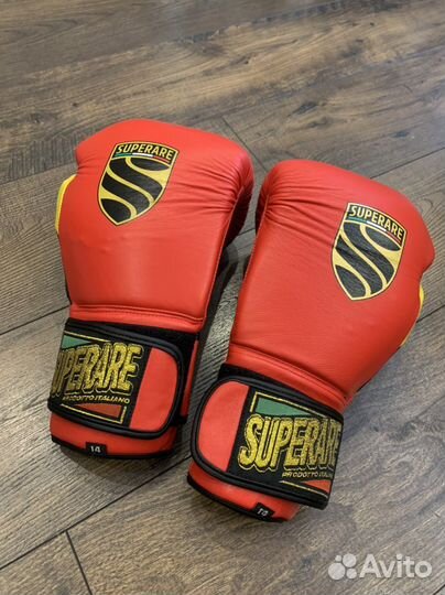 Боксерские перчатки