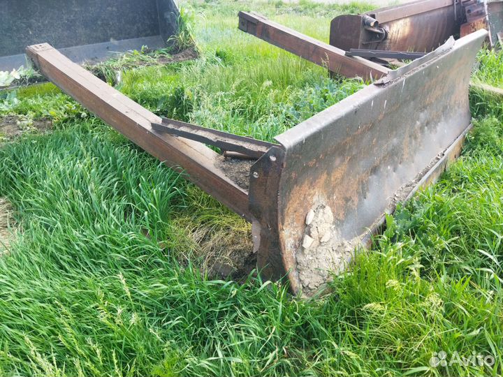 Отвал на дт 75