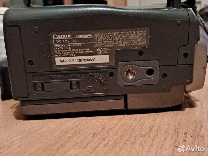 Видеокамера canon es8200va