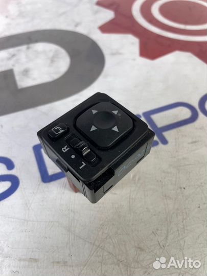 Блок управления зеркалами Mitsubishi Galant Fortis