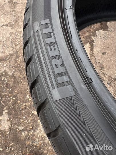 Pirelli Winter Sottozero 3 305/30 R20 103W