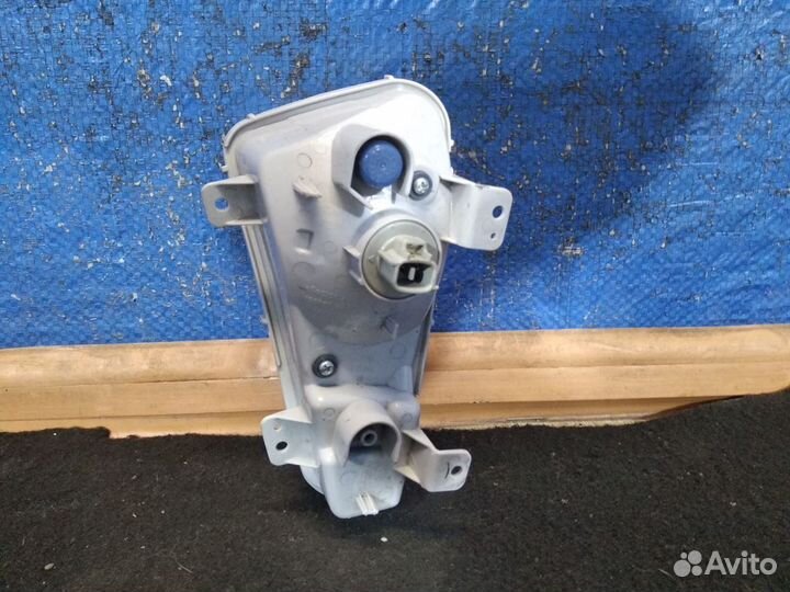 Повторитель в бампер Toyota Camry 7 хв50 11-17