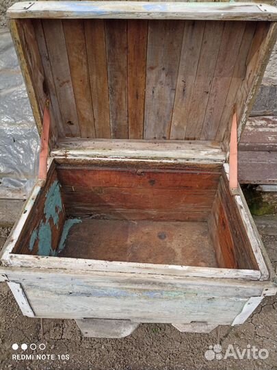 Рамки для пчел, улей, дымарь, кормушки