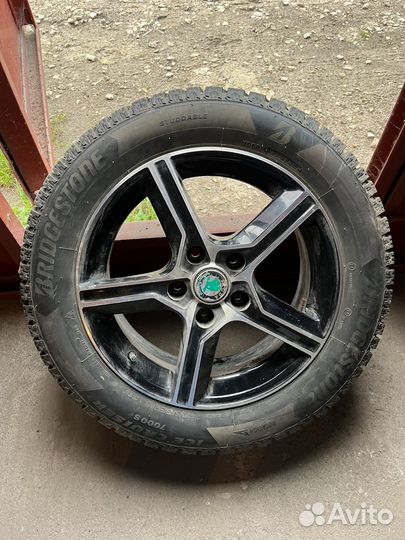 Bridgestone Ice Cruiser 7000S 205/55 R16