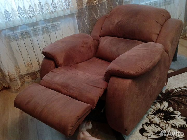 Кресло реклайнер бу