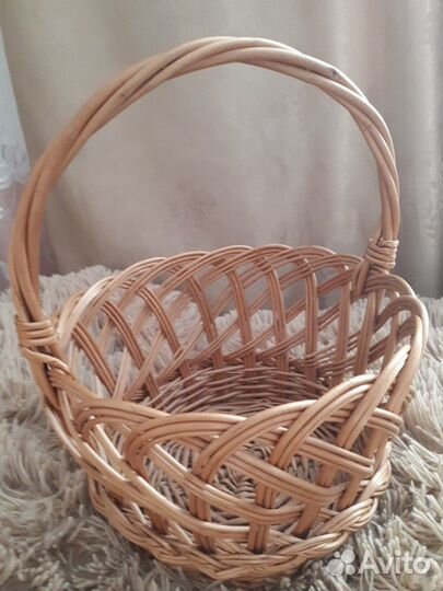 Плетеная корзина