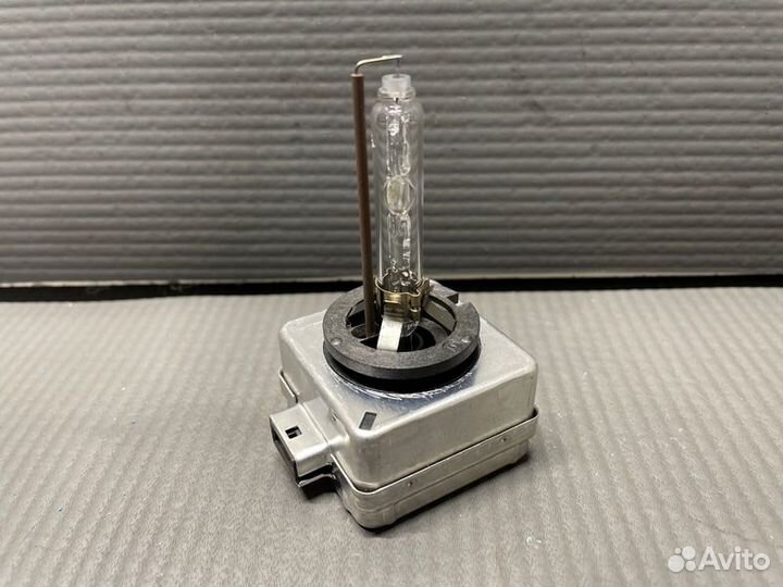 Лампа ксенон Volvo V50 MW20 B4164S3