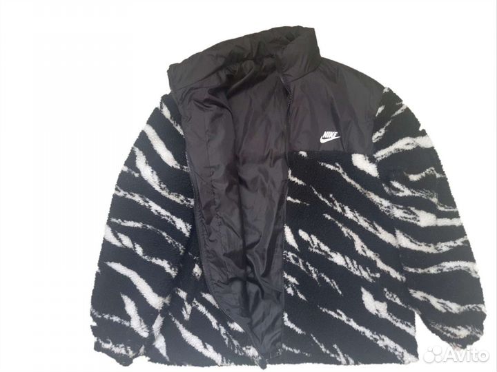 Ветровка Nike