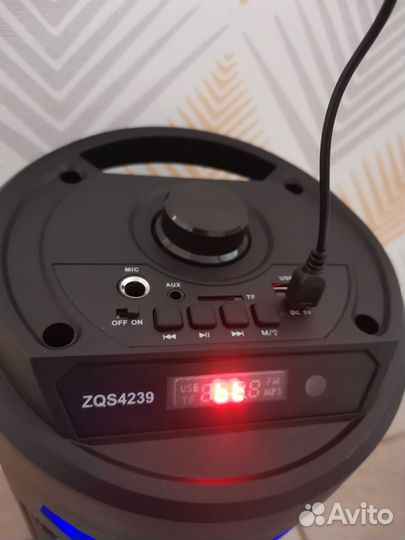 Блютуз колонка большая, новая