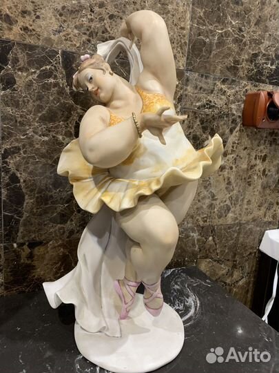 Статуэтка. Пышка в балетной пачке
