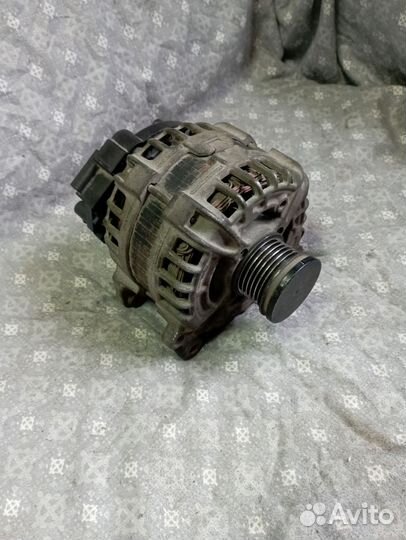 Генератор на volkswagen polo 04E903024P 2011-2020г